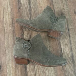 Jack rogers booties 6.5